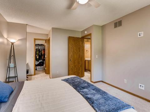 957 Jefferson Ln, Eagan, MN 55123 photo 13