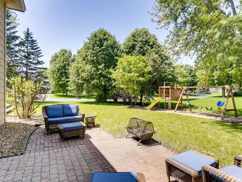957 Jefferson Ln, Eagan, MN 55123 photo 23