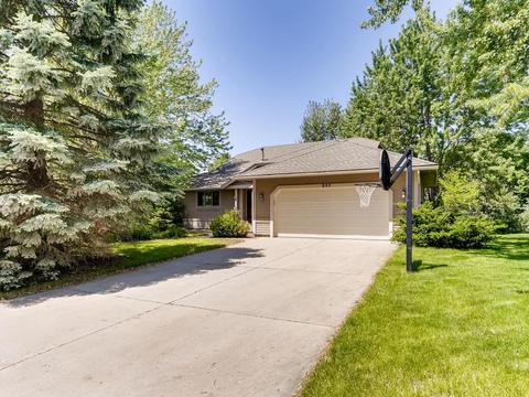 957 Jefferson Ln, Eagan, MN 55123 photo 2