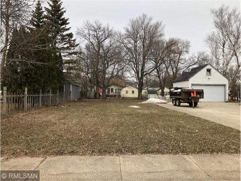 715 10th Ave SE, Austin, MN 55912 photo 2