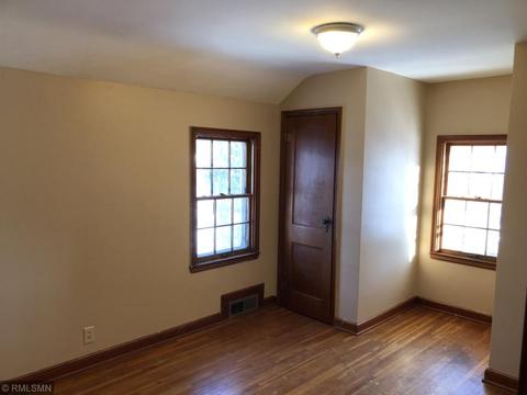 715 10th Ave SE, Austin, MN 55912 photo 9