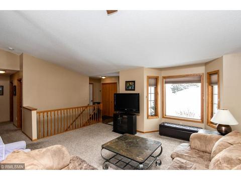 615 6th St NW, Plainview, MN 55964 photo 4