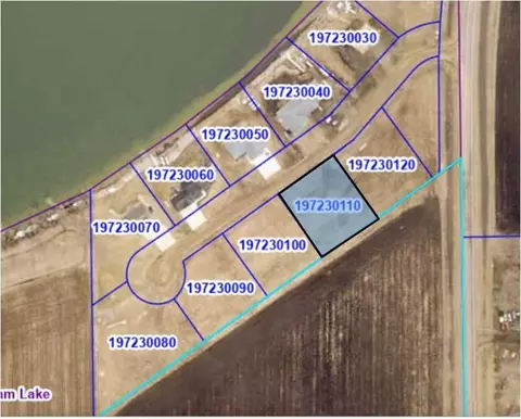 1142 Bingham Lake Dr, Bingham Lake, MN 56118