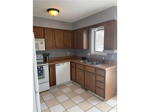 2400 4th Ave SE, Willmar, MN 56201 photo 6