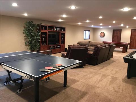 202 E Thomas Ave, Marshall, MN 56258 photo 18