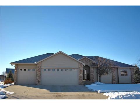 202 E Thomas Ave, Marshall, MN 56258 photo 1