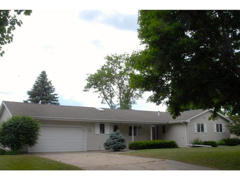 1313 Birch Ave W, Olivia, MN 56277 photo 2