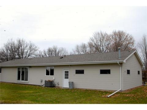 1313 Birch Ave W, Olivia, MN 56277 photo 3