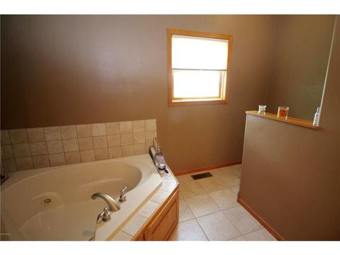 100 16th Ave NE, Willmar, MN 56201 photo 37