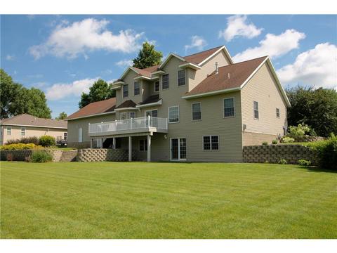 100 16th Ave NE, Willmar, MN 56201 photo 3