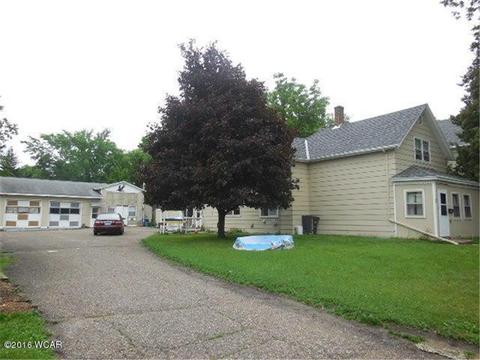 806 3rd St SW, Willmar, MN 56201 photo 1