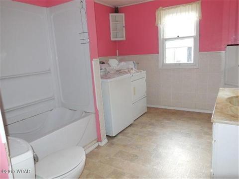 806 3rd St SW, Willmar, MN 56201 photo 10