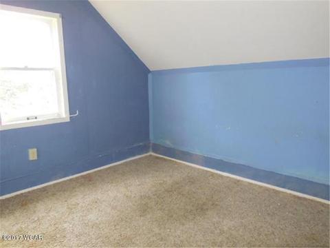 806 3rd St SW, Willmar, MN 56201 photo 9