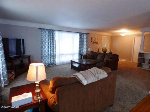 845 Des Moines Dr, Windom, MN 56101 photo 10