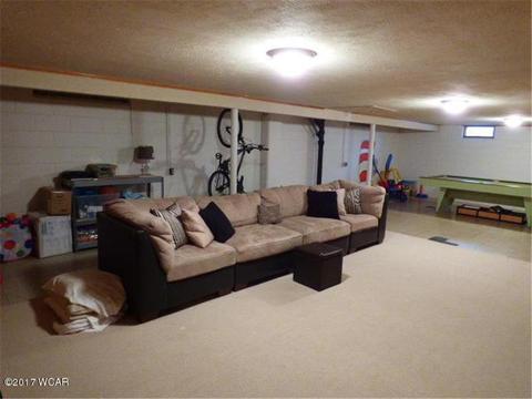 845 Des Moines Dr, Windom, MN 56101 photo 24