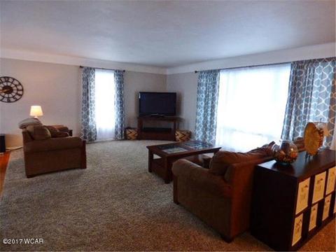 845 Des Moines Dr, Windom, MN 56101 photo 11