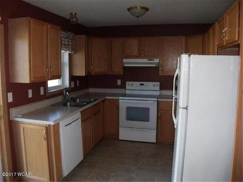 217 Rainbow Dr, Marshall, MN 56258 photo 2