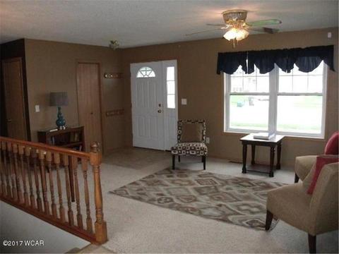 217 Rainbow Dr, Marshall, MN 56258 photo 6