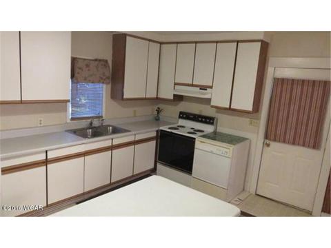 324 S 3rd St, Montevideo, MN 56265 photo 5