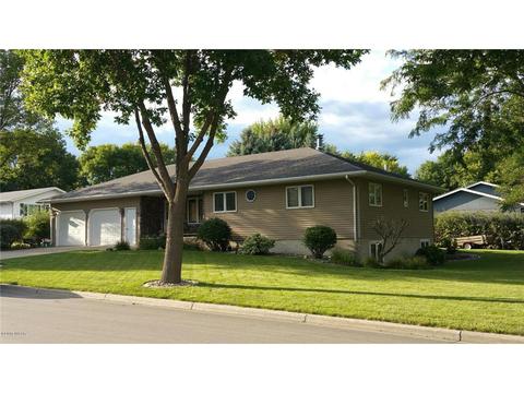 207 E James Ave, Marshall, MN 56258 photo 1