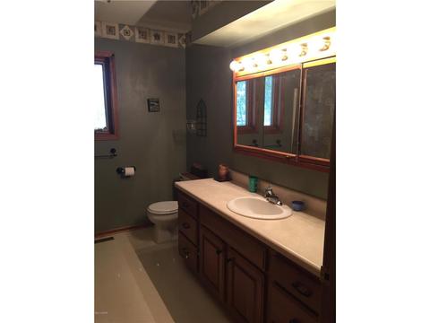 207 E James Ave, Marshall, MN 56258 photo 11