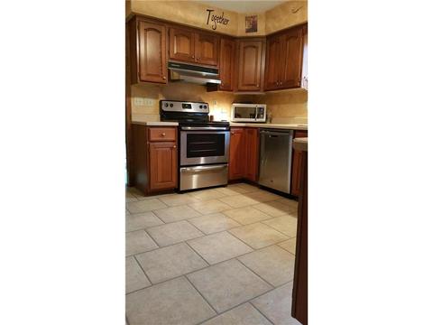 207 E James Ave, Marshall, MN 56258 photo 2