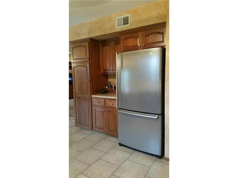 207 E James Ave, Marshall, MN 56258 photo 4
