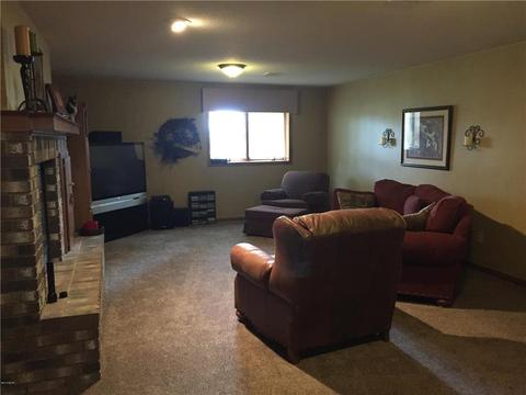 207 E James Ave, Marshall, MN 56258 photo 19