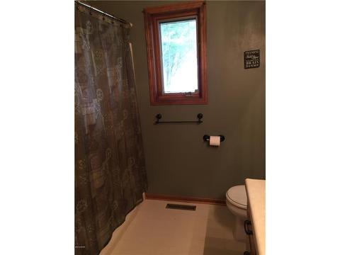 207 E James Ave, Marshall, MN 56258 photo 12