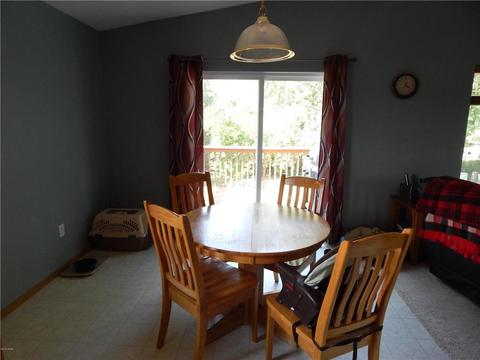 601 Genesis Ave, Marshall, MN 56258 photo 2