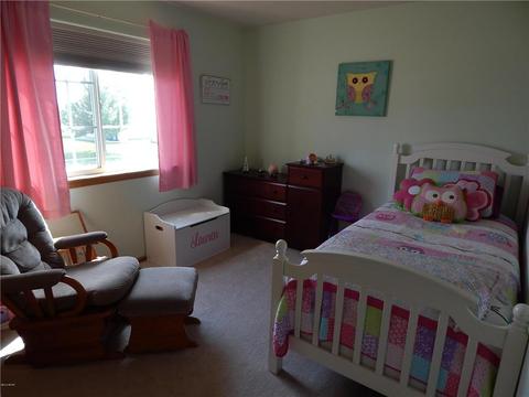 601 Genesis Ave, Marshall, MN 56258 photo 6