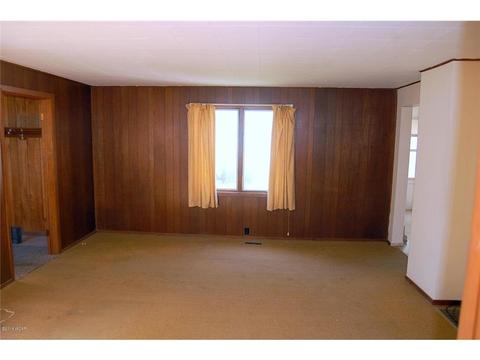 111 S 4th St, Montevideo, MN 56265 photo 2