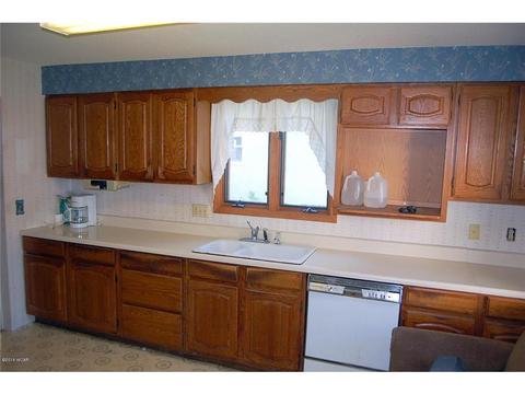 111 S 4th St, Montevideo, MN 56265 photo 5
