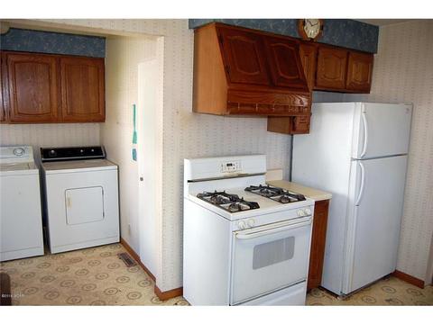 111 S 4th St, Montevideo, MN 56265 photo 6