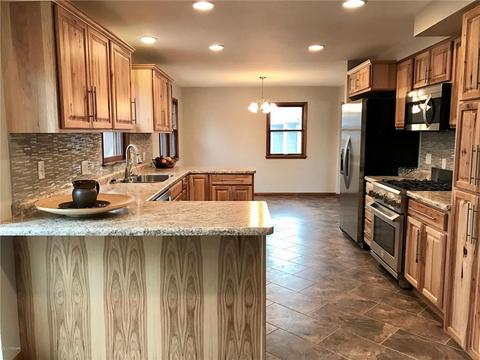 1107 16 St SW, Willmar, MN 56201 photo 7