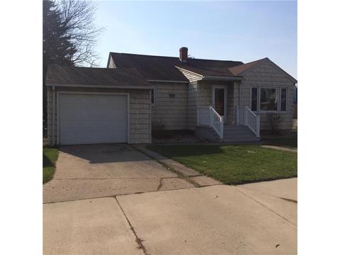 620 S 4th St, Marshall, MN 56258 photo 2