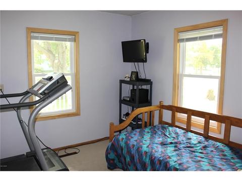 310 E Mcarthur St, Tyler, MN 56178 photo 7