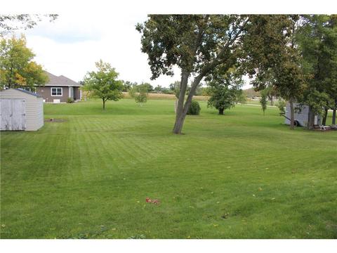 310 E Mcarthur St, Tyler, MN 56178 photo 13