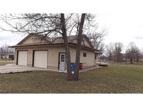 530 3rd St E, Madison, MN 56256 photo 33