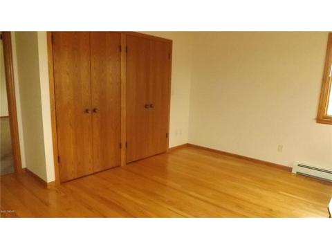 530 3rd St E, Madison, MN 56256 photo 21