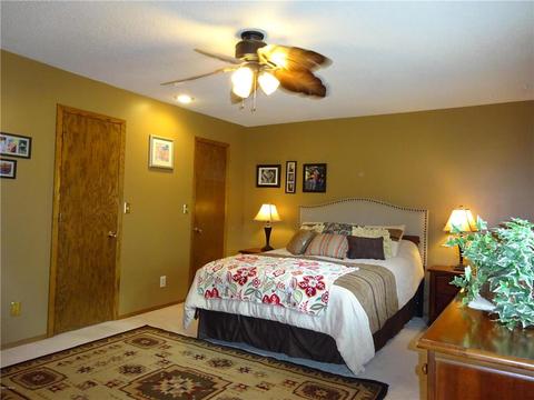 702 S Bruce St, Marshall, MN 56258 photo 12