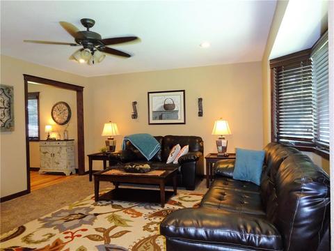 702 S Bruce St, Marshall, MN 56258 photo 5