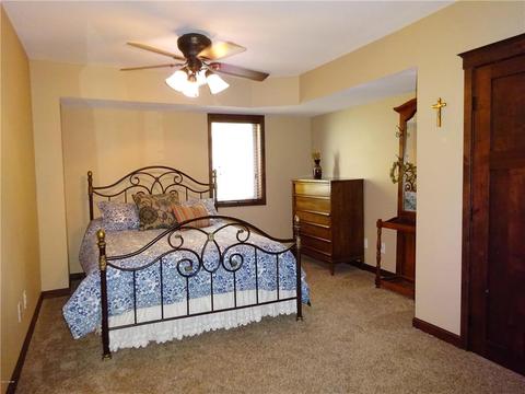 702 S Bruce St, Marshall, MN 56258 photo 21