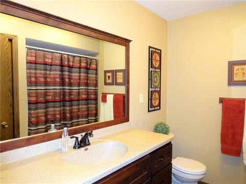 702 S Bruce St, Marshall, MN 56258 photo 18