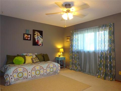 702 S Bruce St, Marshall, MN 56258 photo 15