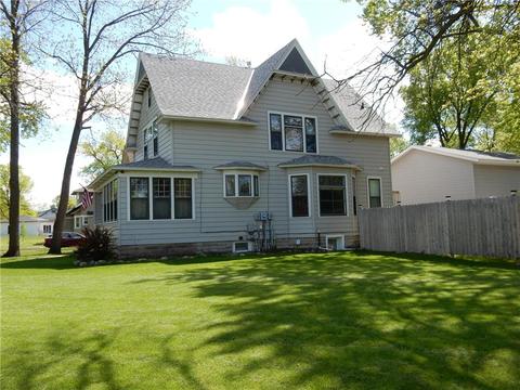 413 10th St NW, Willmar, MN 56201 photo 2