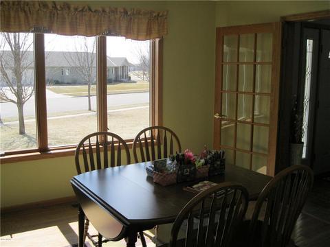 303 E Thomas Ave, Marshall, MN 56258 photo 5