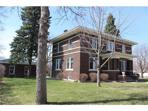 304 2nd St SW, Pipestone, MN 56164 photo 6
