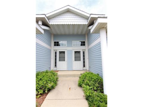 1104 23rd St SE, Willmar, MN 56201 photo 3