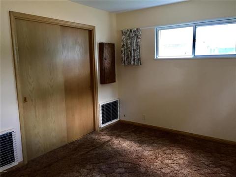 122 E Oak St, Tyler, MN 56178 photo 10